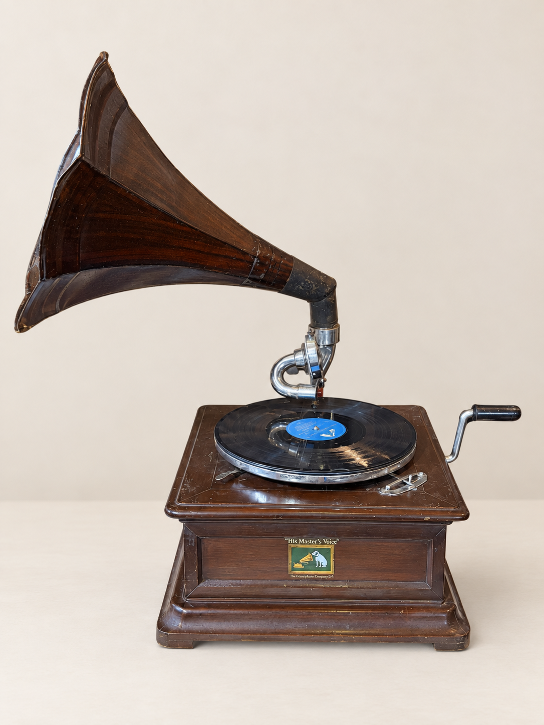 مشغل اسطوانات بشتخته | gramophone