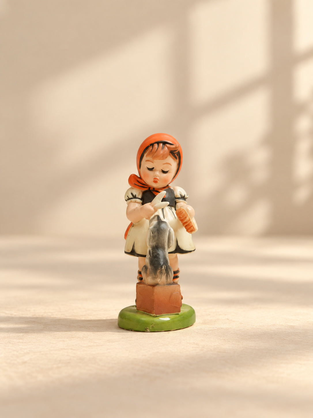 دمية فنتج عمل يدوي Vintage doll l