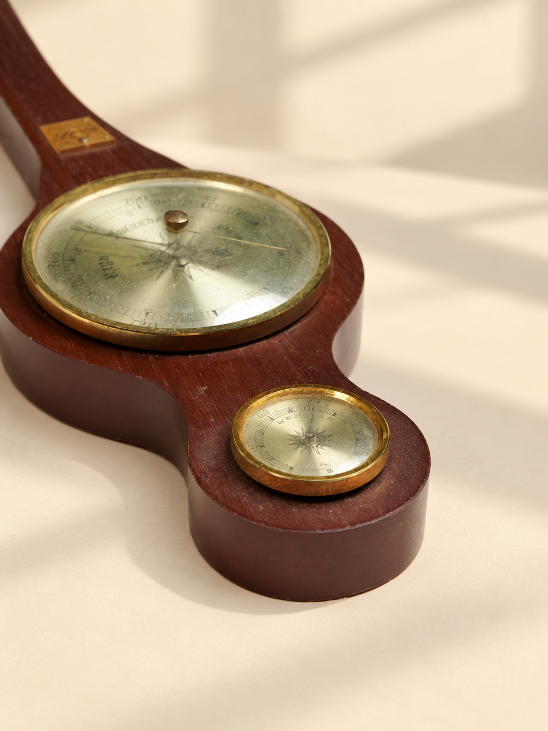 Thermometer wood بارومتر