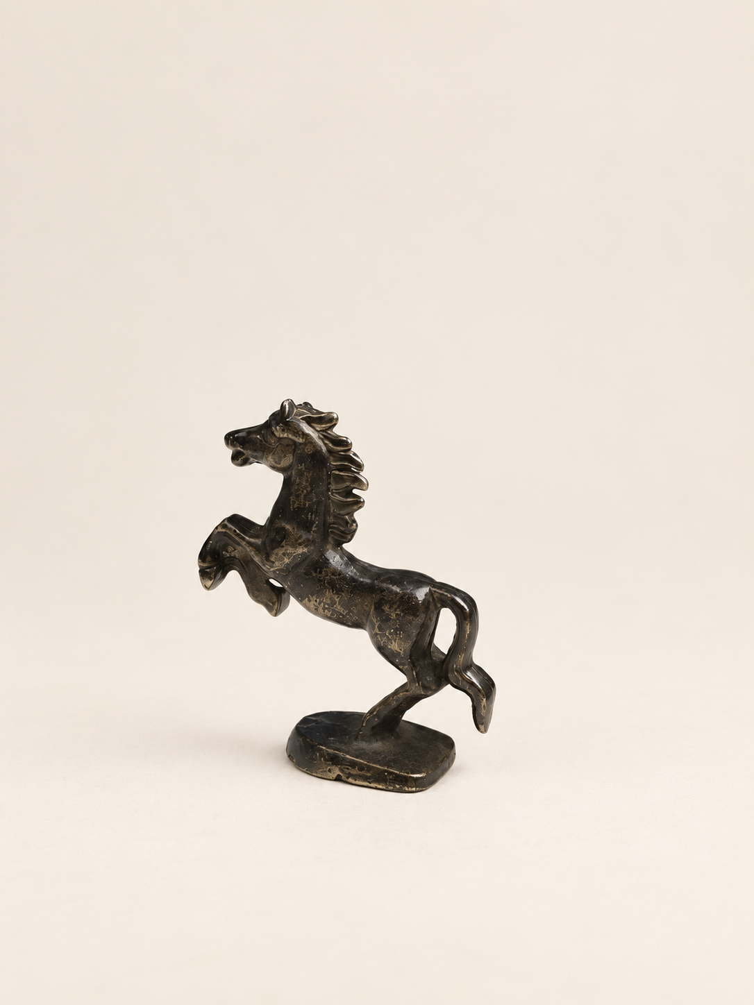 تمثال خيل