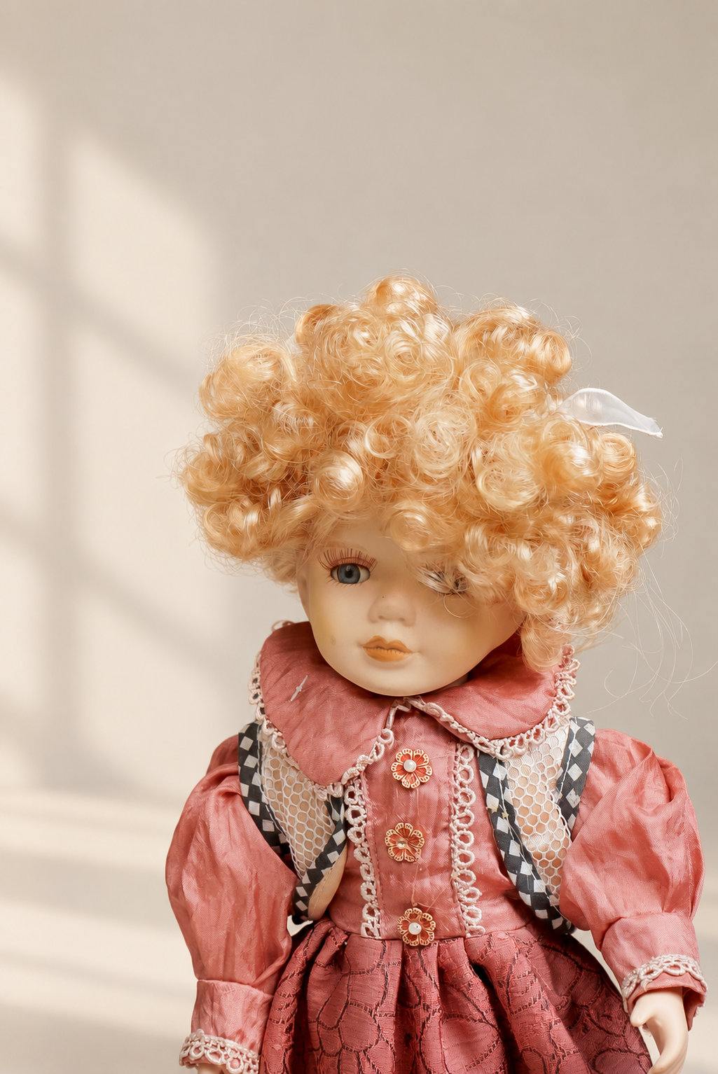 دمية بورسلان فنتج Vintage porcelain doll (Copy)