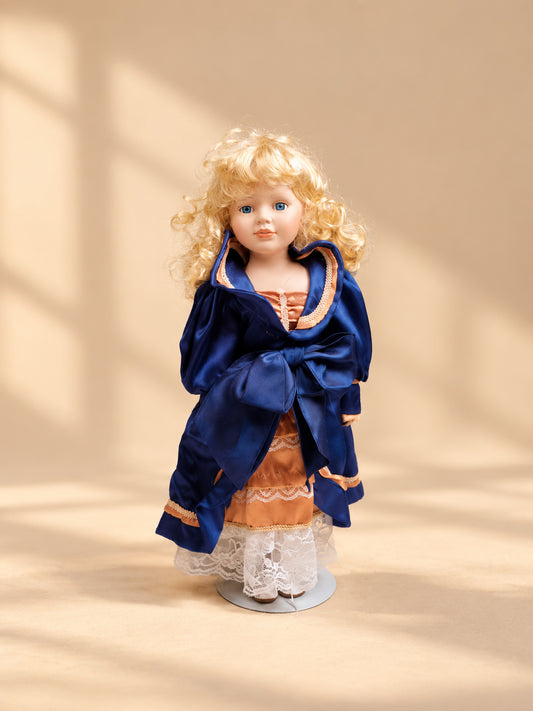 دمية بورسلان فنتج Vintage porcelain doll