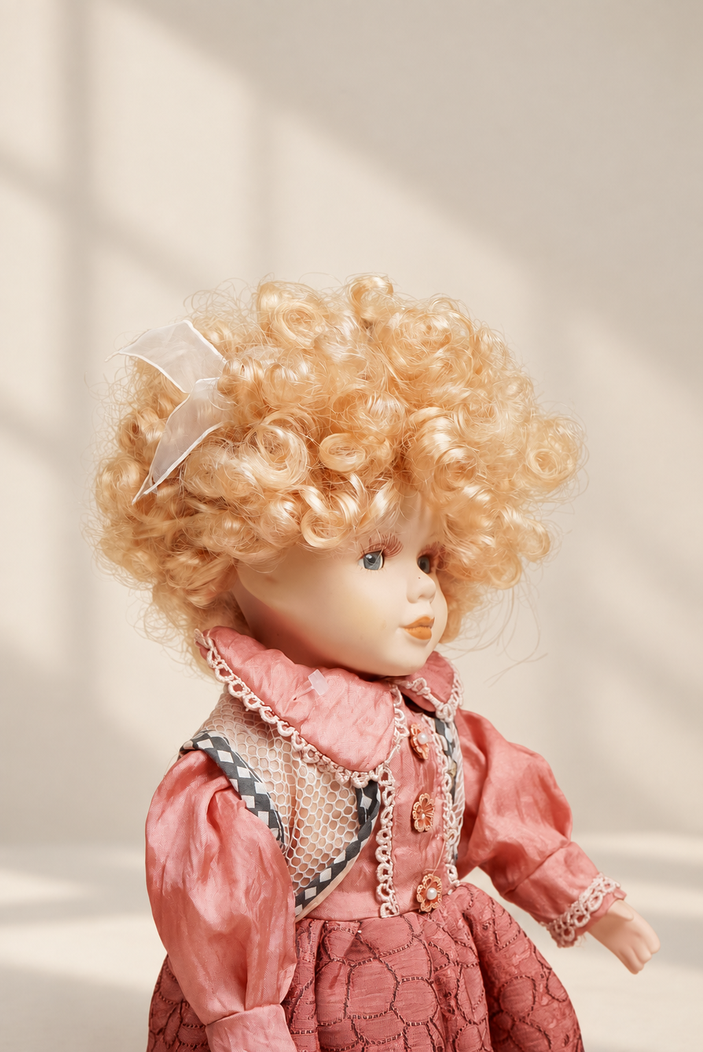 دمية بورسلان فنتج Vintage porcelain doll (Copy)